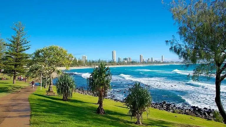 burleigh heads beach